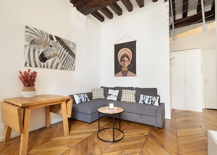 Louvre & Chatelet-1br Cosy パリ