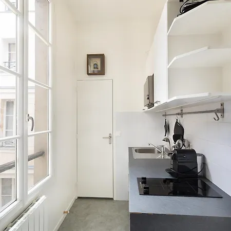 Lägenhet Louvre & Chatelet-1br Cosy Paris