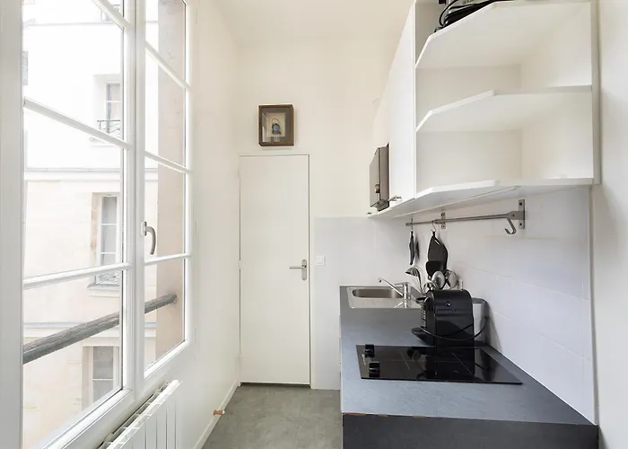 Lägenhet Louvre & Chatelet-1br Cosy Paris